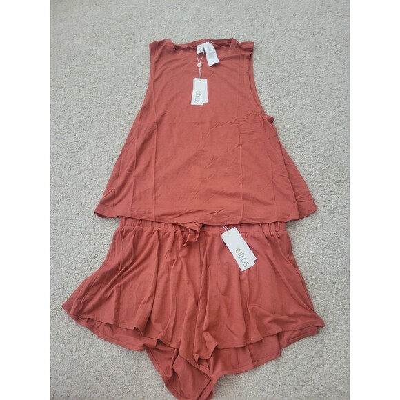 NWT Citrus Muscle Tee And Shorts Set Orange Athleisure Top Is MED/Shorts SMALL - Picture 1 of 13